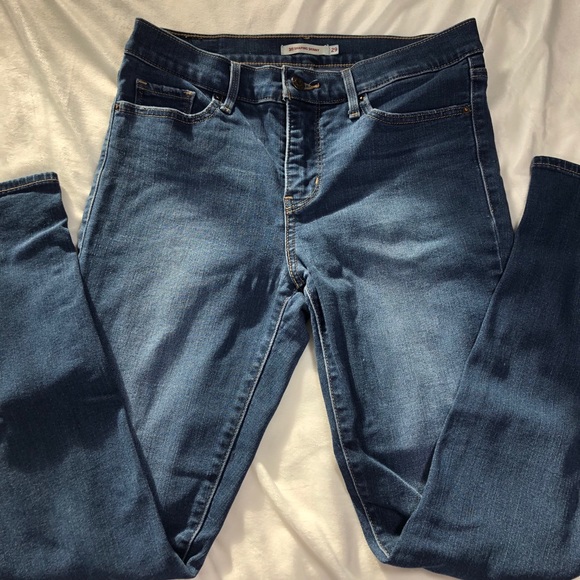 Levi’s 311 Shaping Skinny Jean - Picture 4 of 5